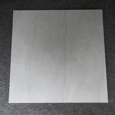 300 X 600mm セラミックライトグレー クラシックスタイル内のポルセラン不滑りタイル