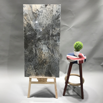 60×120 暗黒茶色のガラスのセラミックタイル リビングルーム キッチンと低水吸収